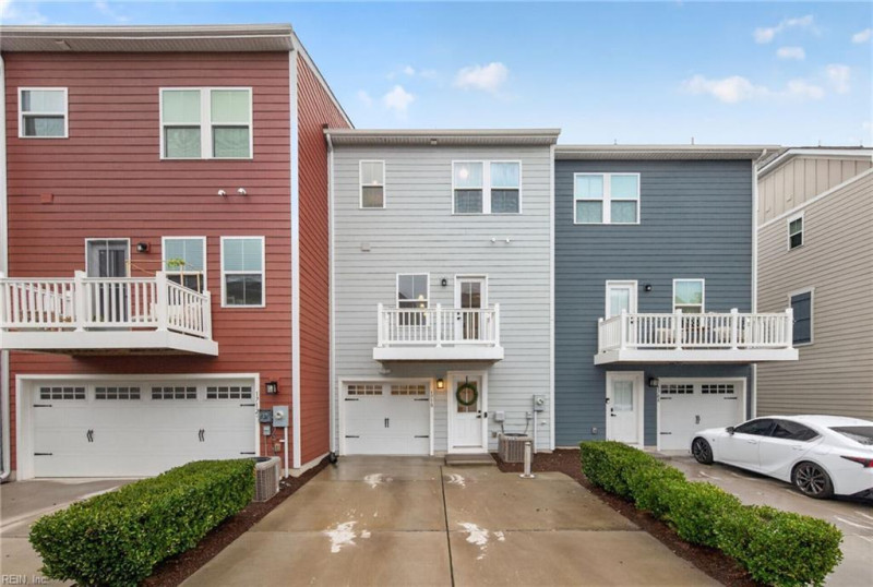 Photo 30 of 47 residential for sale in Chesapeake virginia