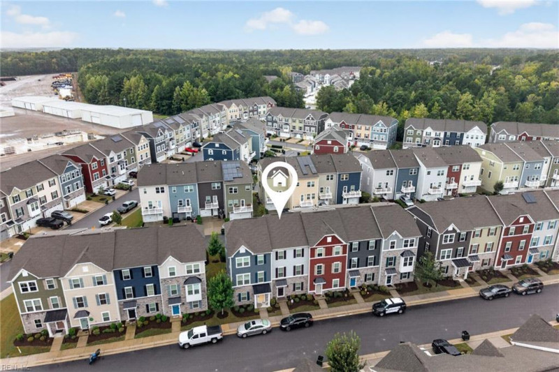 Photo 35 of 47 residential for sale in Chesapeake virginia