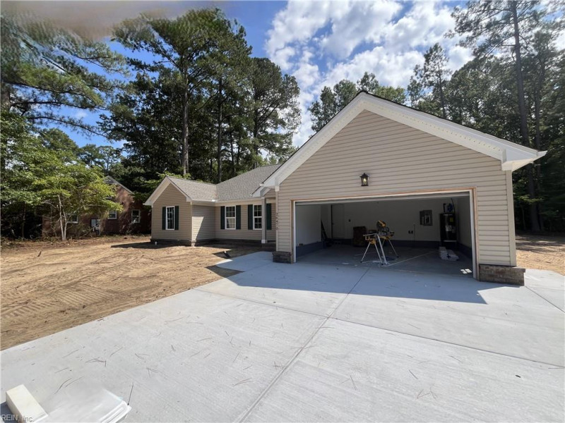 Photo 3 of 10 residential for sale in Southampton County virginia