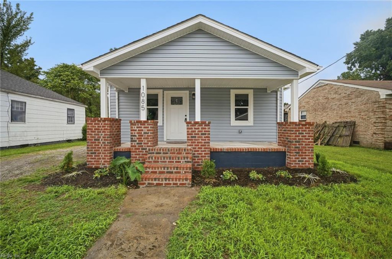 Photo 1 of 18 residential for sale in Chesapeake virginia