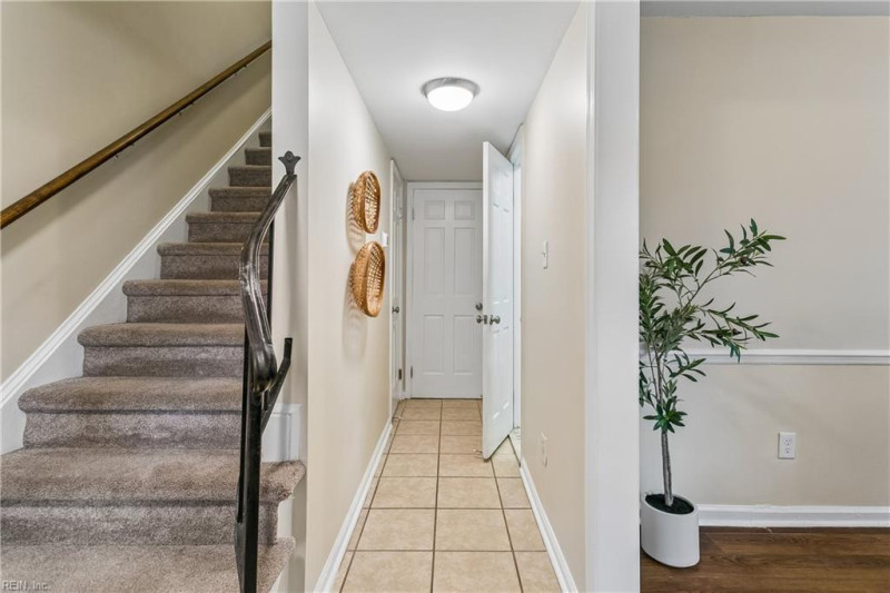 Photo 4 of 35 residential for sale in Newport News virginia