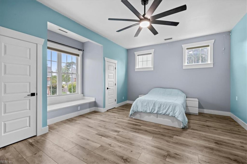 Photo 24 of 50 residential for sale in Virginia Beach virginia