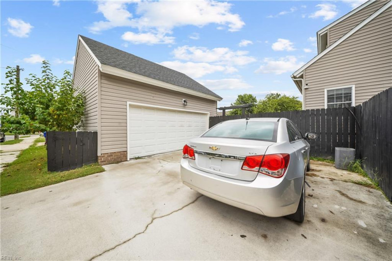 Photo 10 of 11 residential for sale in Norfolk virginia
