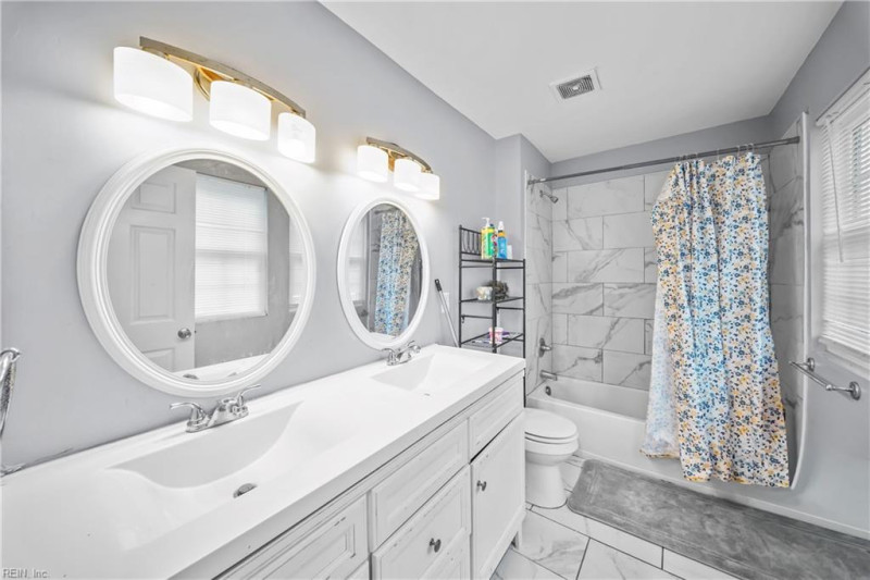 Photo 5 of 11 residential for sale in Norfolk virginia