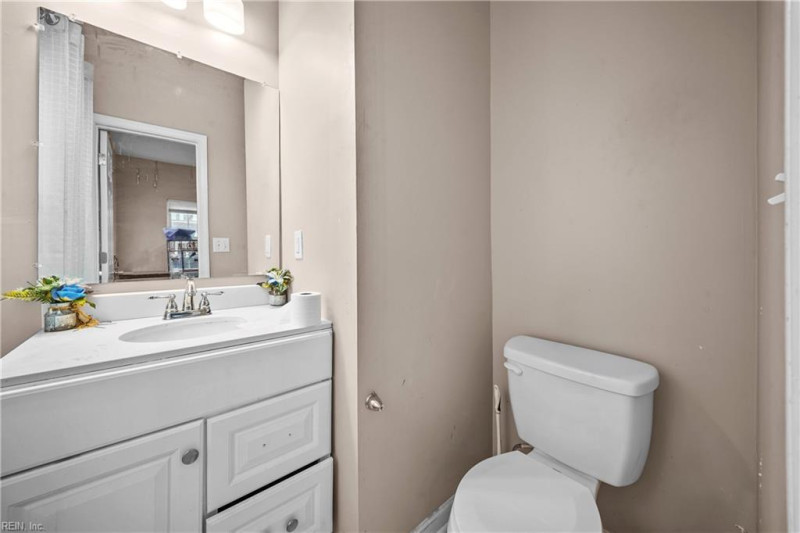 Photo 7 of 11 residential for sale in Norfolk virginia