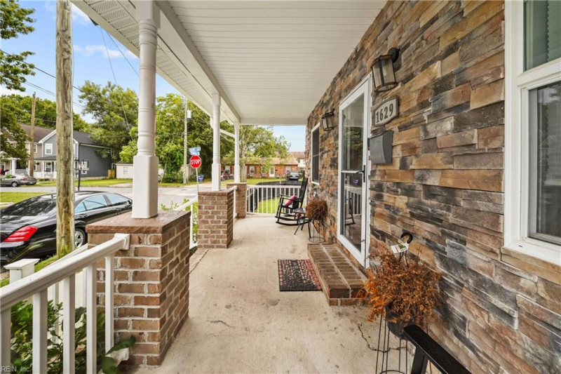 Photo 9 of 11 residential for sale in Norfolk virginia