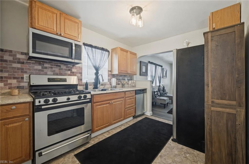Photo 5 of 34 residential for sale in Norfolk virginia Photo 5 of 34 residential for sale in Norfolk virginia