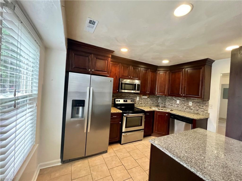 Photo 6 of 33 residential for sale in Virginia Beach virginia