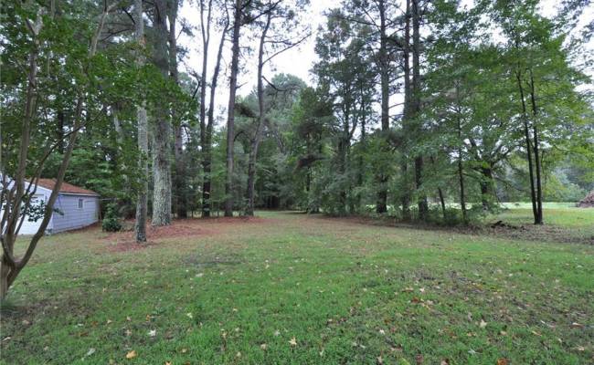 000 Pioneer Lane, Chesapeake, VA 23323