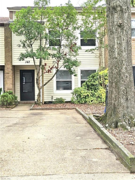 Photo 1 of 32 residential for sale in Virginia Beach virginia