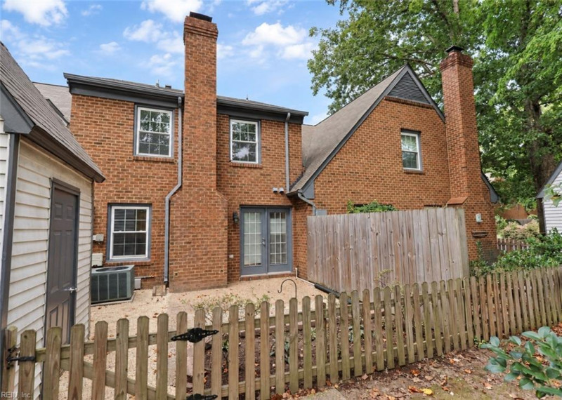 Photo 4 of 5 residential for sale in Newport News virginia Photo 4 of 5 residential for sale in Newport News virginia