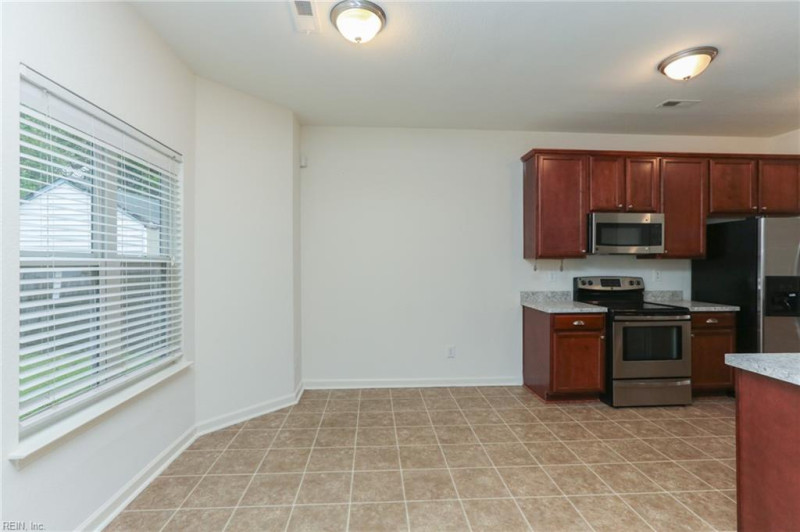 Photo 17 of 47 residential for sale in Chesapeake virginia Photo 17 of 47 residential for sale in Chesapeake virginia