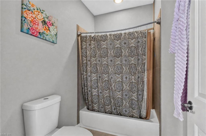 Photo 31 of 39 residential for sale in Chesapeake virginia
