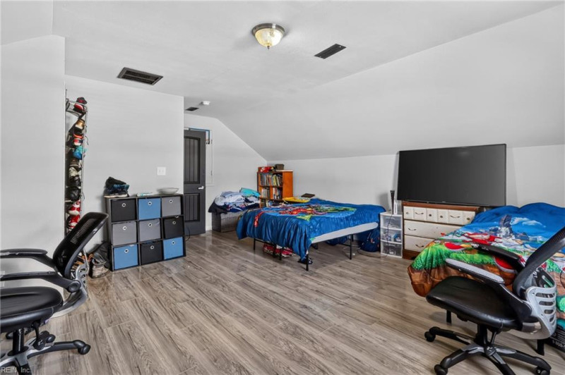 Photo 33 of 39 residential for sale in Chesapeake virginia