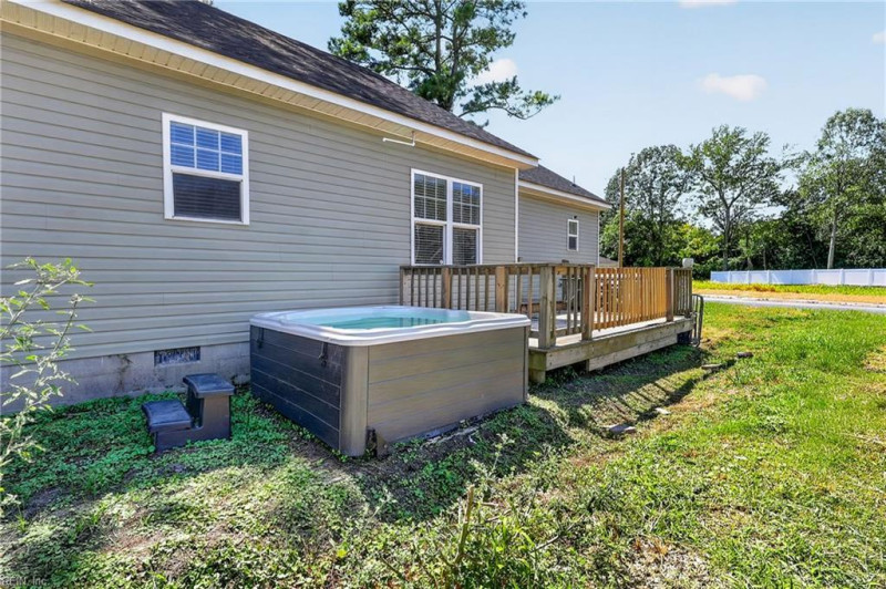 Photo 36 of 39 residential for sale in Chesapeake virginia