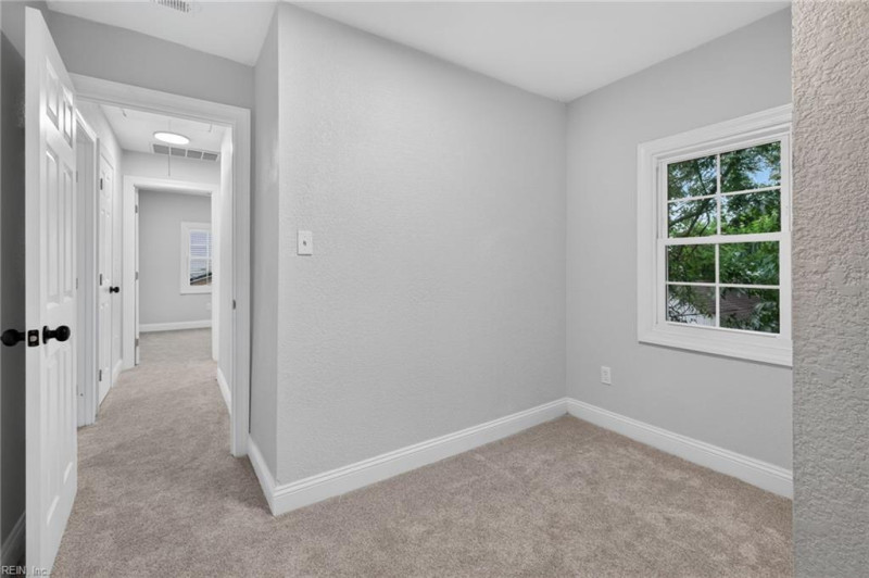 Photo 17 of 24 residential for sale in Portsmouth virginia