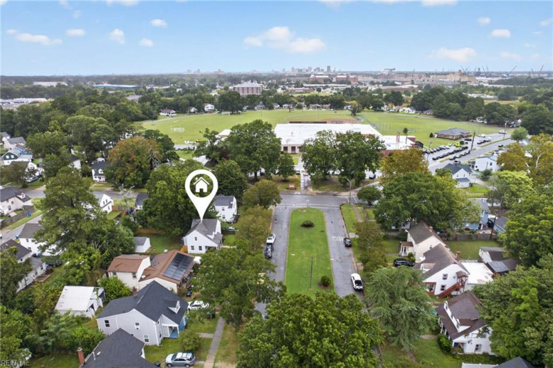 Photo 23 of 24 residential for sale in Portsmouth virginia