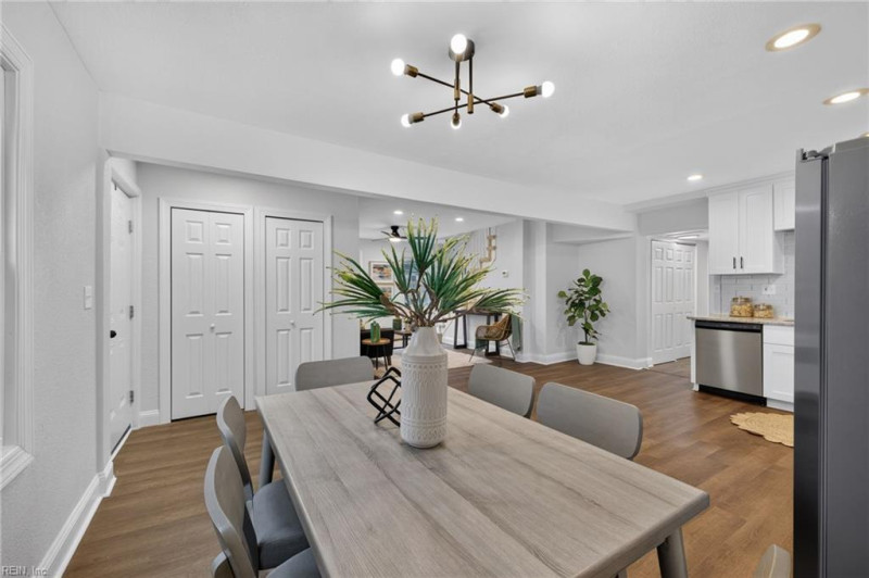 Photo 6 of 24 residential for sale in Portsmouth virginia