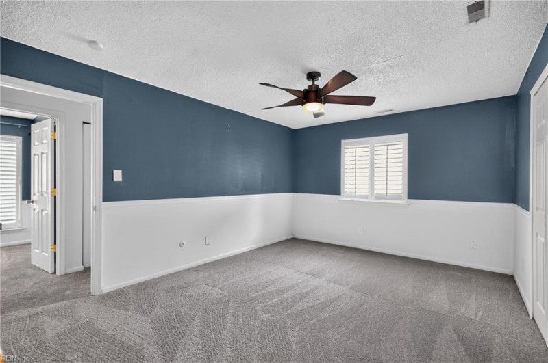Photo 18 of 43 residential for sale in Virginia Beach virginia