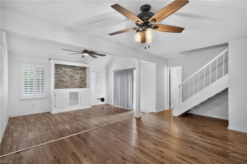 Photo 9 of 43 residential for sale in Virginia Beach virginia