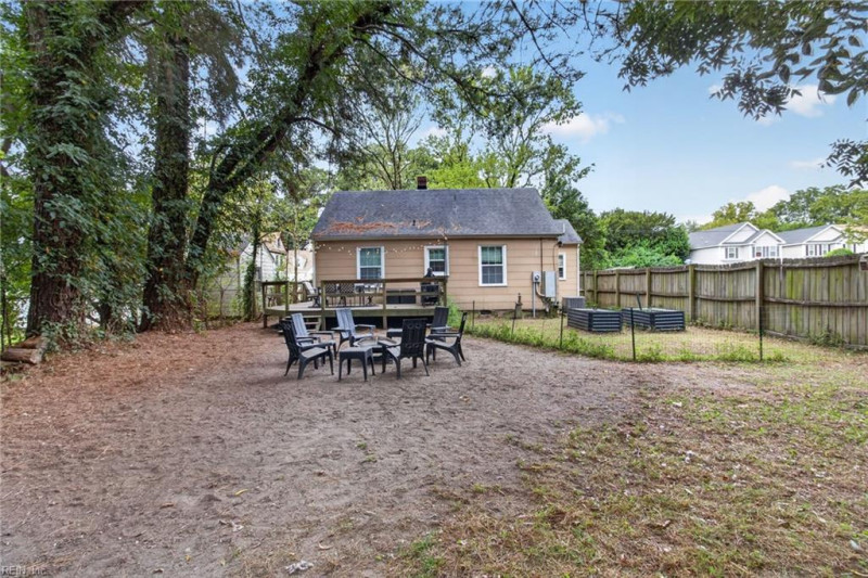 Photo 23 of 24 residential for sale in Chesapeake virginia Photo 23 of 24 residential for sale in Chesapeake virginia