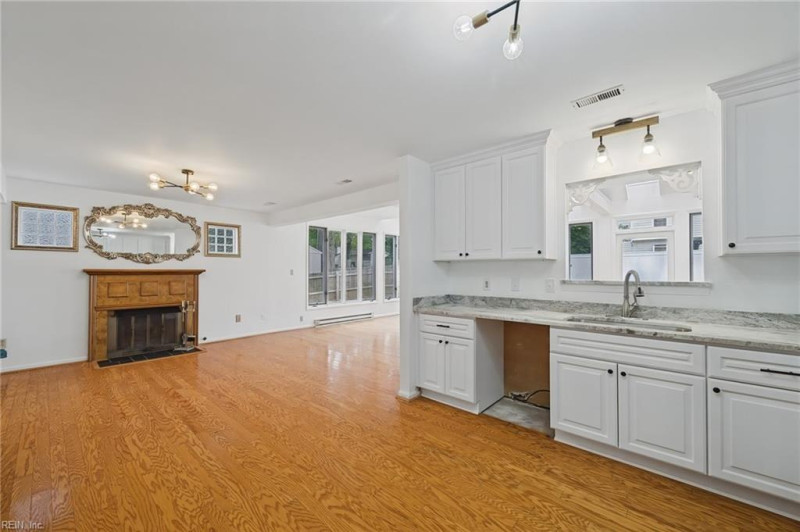 Photo 8 of 35 residential for sale in Newport News virginia