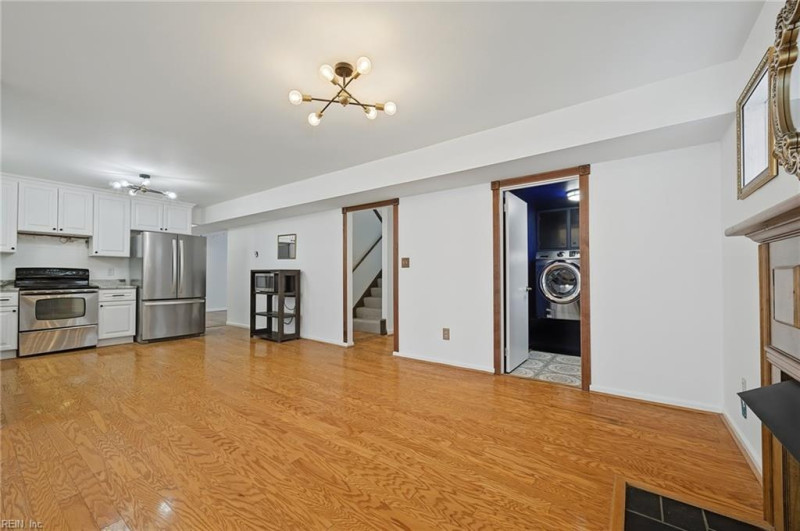 Photo 9 of 35 residential for sale in Newport News virginia