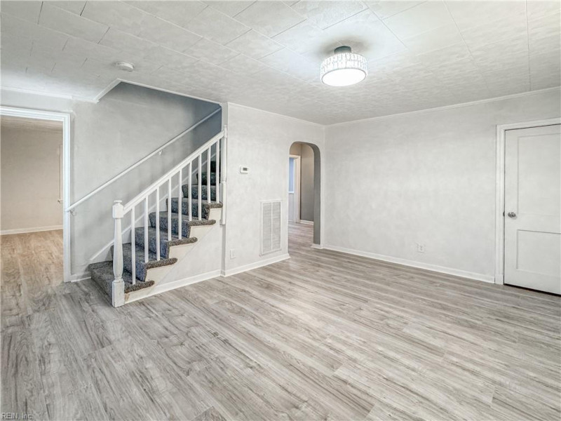 Photo 20 of 39 residential for sale in Portsmouth virginia