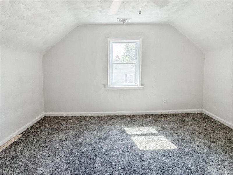 Photo 25 of 39 residential for sale in Portsmouth virginia