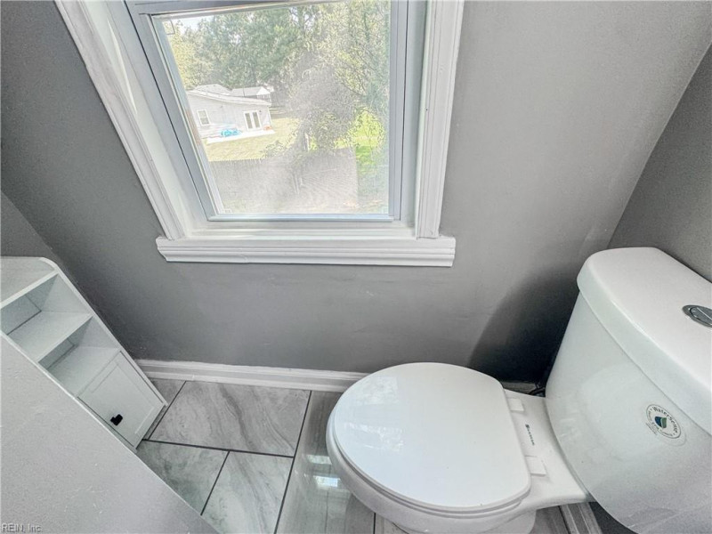 Photo 26 of 39 residential for sale in Portsmouth virginia
