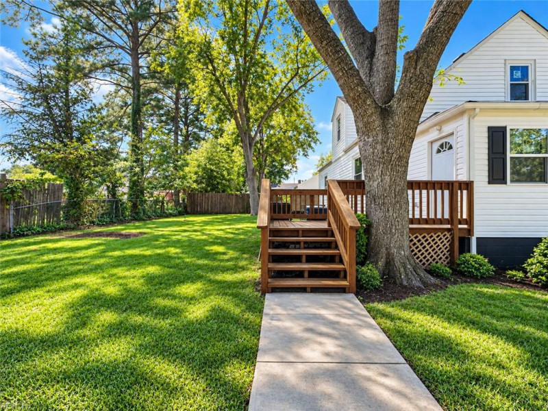Photo 36 of 39 residential for sale in Portsmouth virginia