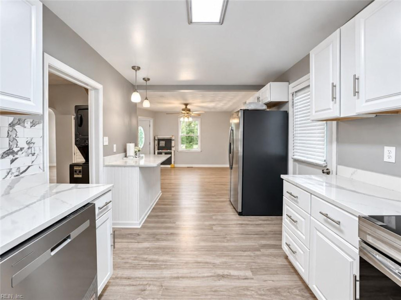 Photo 9 of 39 residential for sale in Portsmouth virginia