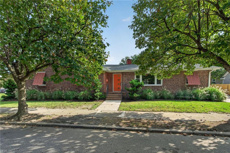 Photo 1 of 34 residential for sale in Norfolk virginia