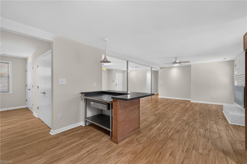 Photo 14 of 34 residential for sale in Norfolk virginia