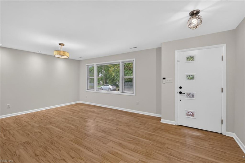 Photo 3 of 34 residential for sale in Norfolk virginia