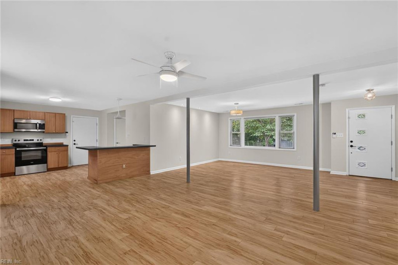 Photo 9 of 34 residential for sale in Norfolk virginia