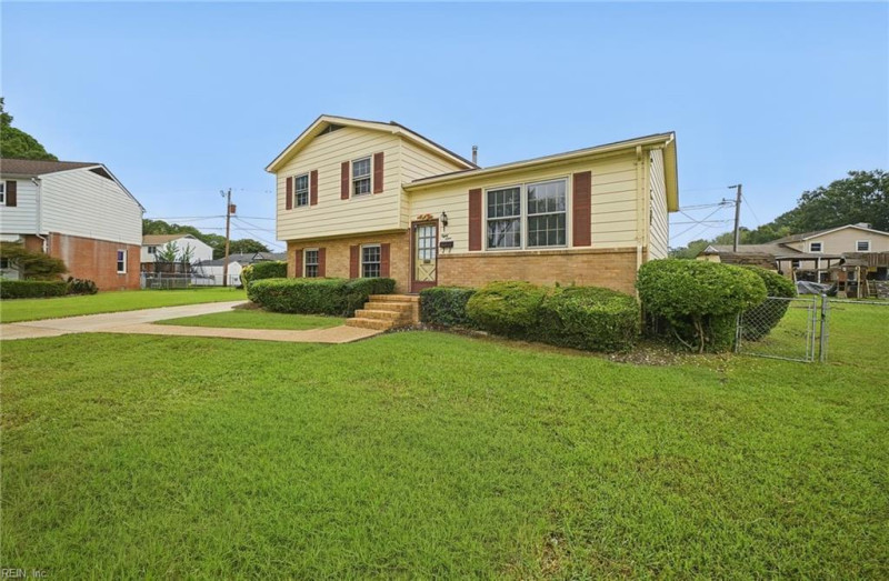 Photo 3 of 30 residential for sale in Hampton virginia Photo 3 of 30 residential for sale in Hampton virginia