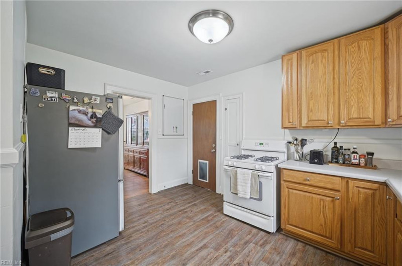Photo 12 of 28 residential for sale in Portsmouth virginia