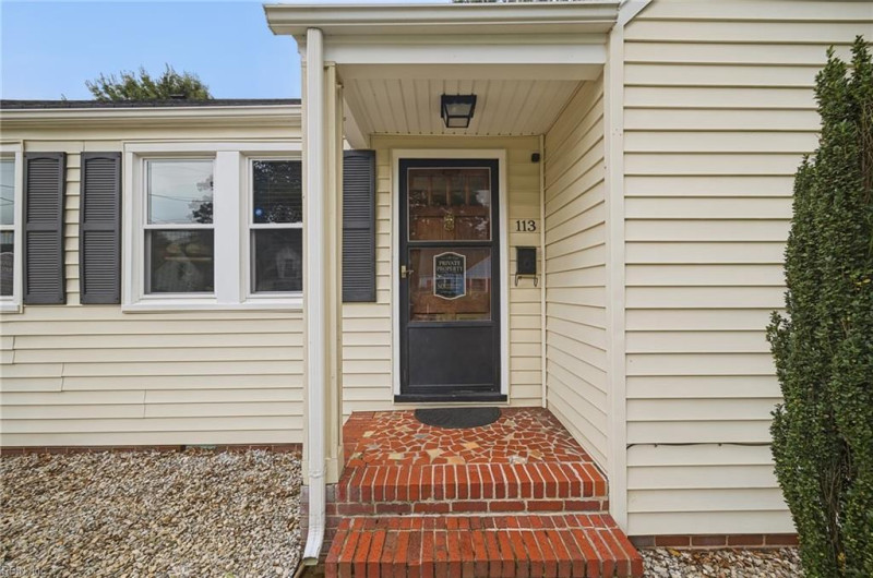 Photo 4 of 28 residential for sale in Portsmouth virginia