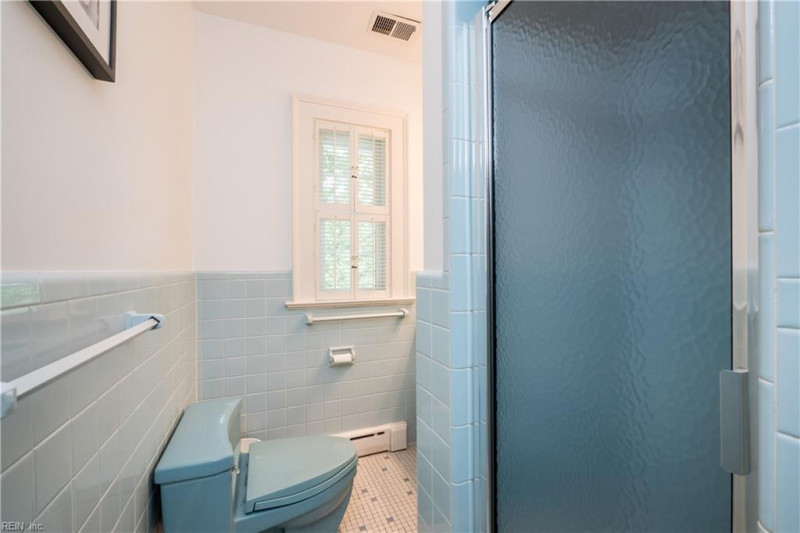 Photo 38 of 50 residential for sale in Norfolk virginia Photo 38 of 50 residential for sale in Norfolk virginia