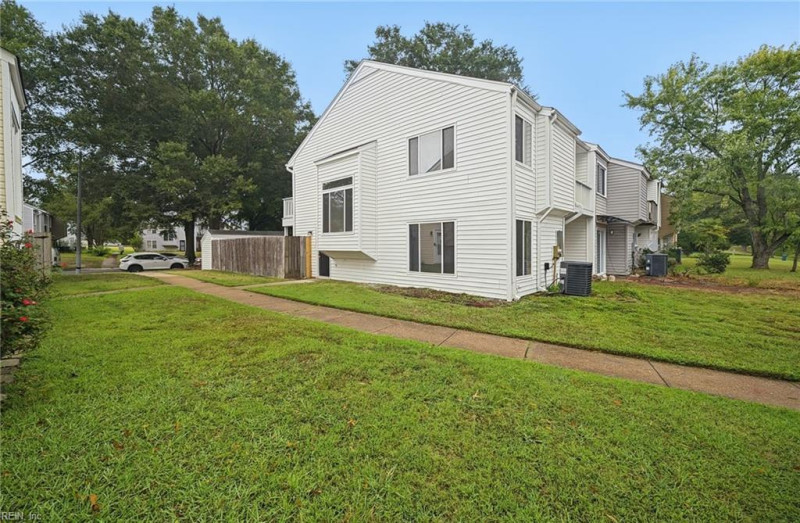 Photo 3 of 38 residential for sale in Virginia Beach virginia Photo 3 of 38 residential for sale in Virginia Beach virginia
