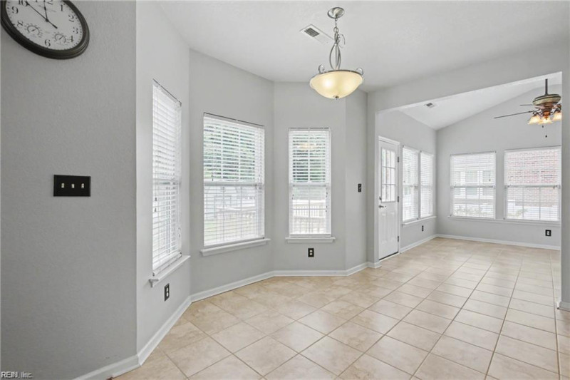 Photo 15 of 40 residential for sale in Suffolk virginia