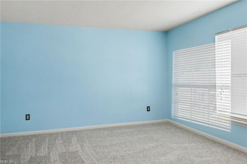 Photo 28 of 40 residential for sale in Suffolk virginia