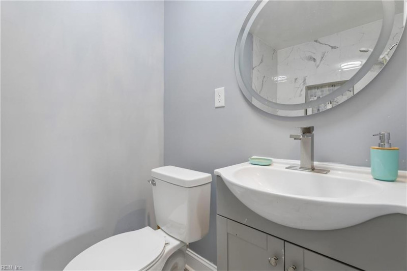 Photo 11 of 27 residential for sale in Newport News virginia
