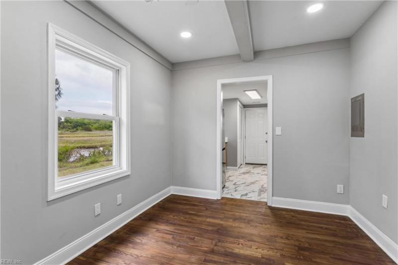 Photo 7 of 27 residential for sale in Newport News virginia