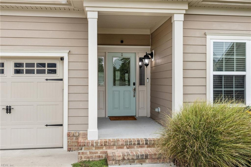 Photo 3 of 34 residential for sale in Virginia Beach virginia