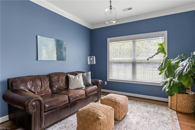Photo 5 of 34 residential for sale in Virginia Beach virginia