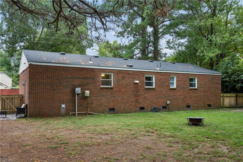 Photo 26 of 32 residential for sale in Chesapeake virginia Photo 26 of 32 residential for sale in Chesapeake virginia