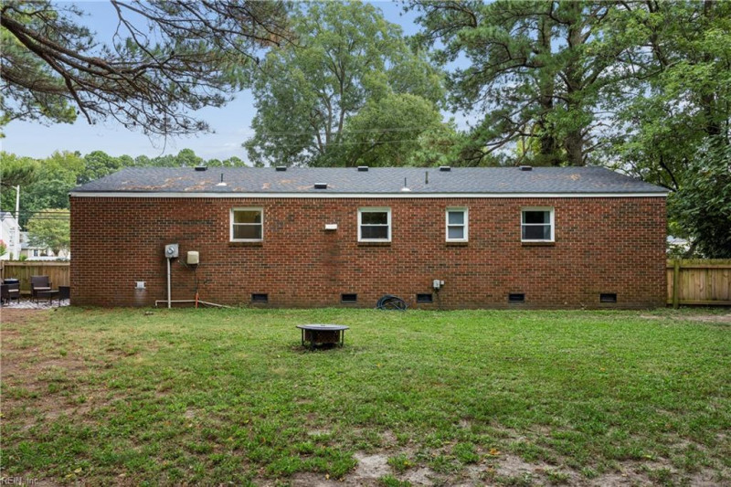 Photo 27 of 32 residential for sale in Chesapeake virginia Photo 27 of 32 residential for sale in Chesapeake virginia