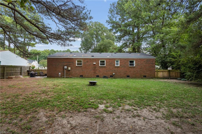 Photo 28 of 32 residential for sale in Chesapeake virginia Photo 28 of 32 residential for sale in Chesapeake virginia